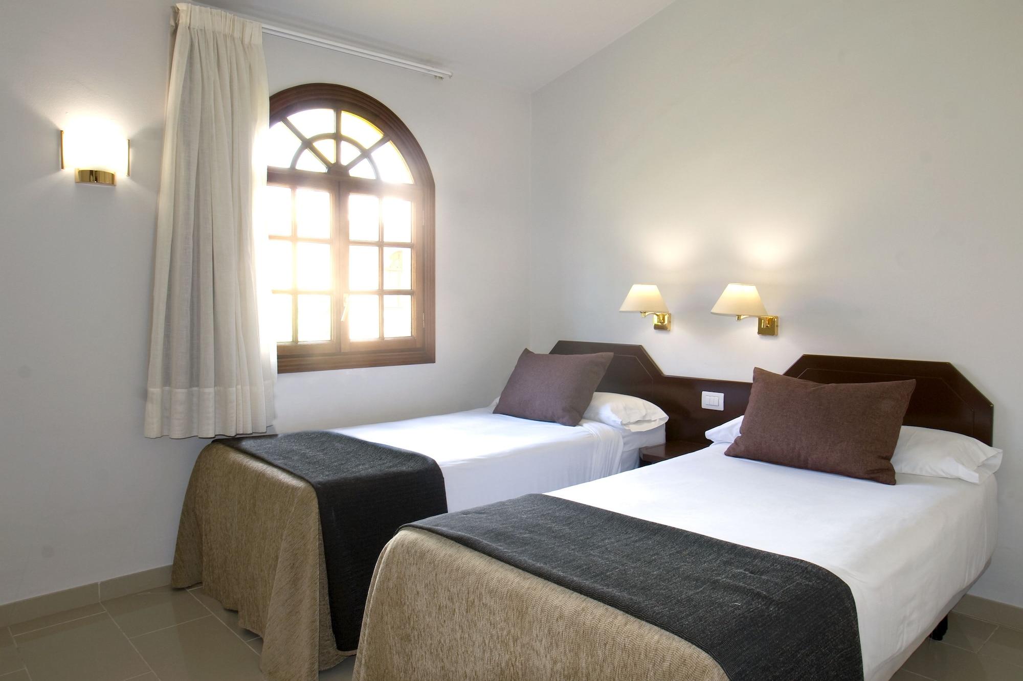 Hotel By Dunas 4*