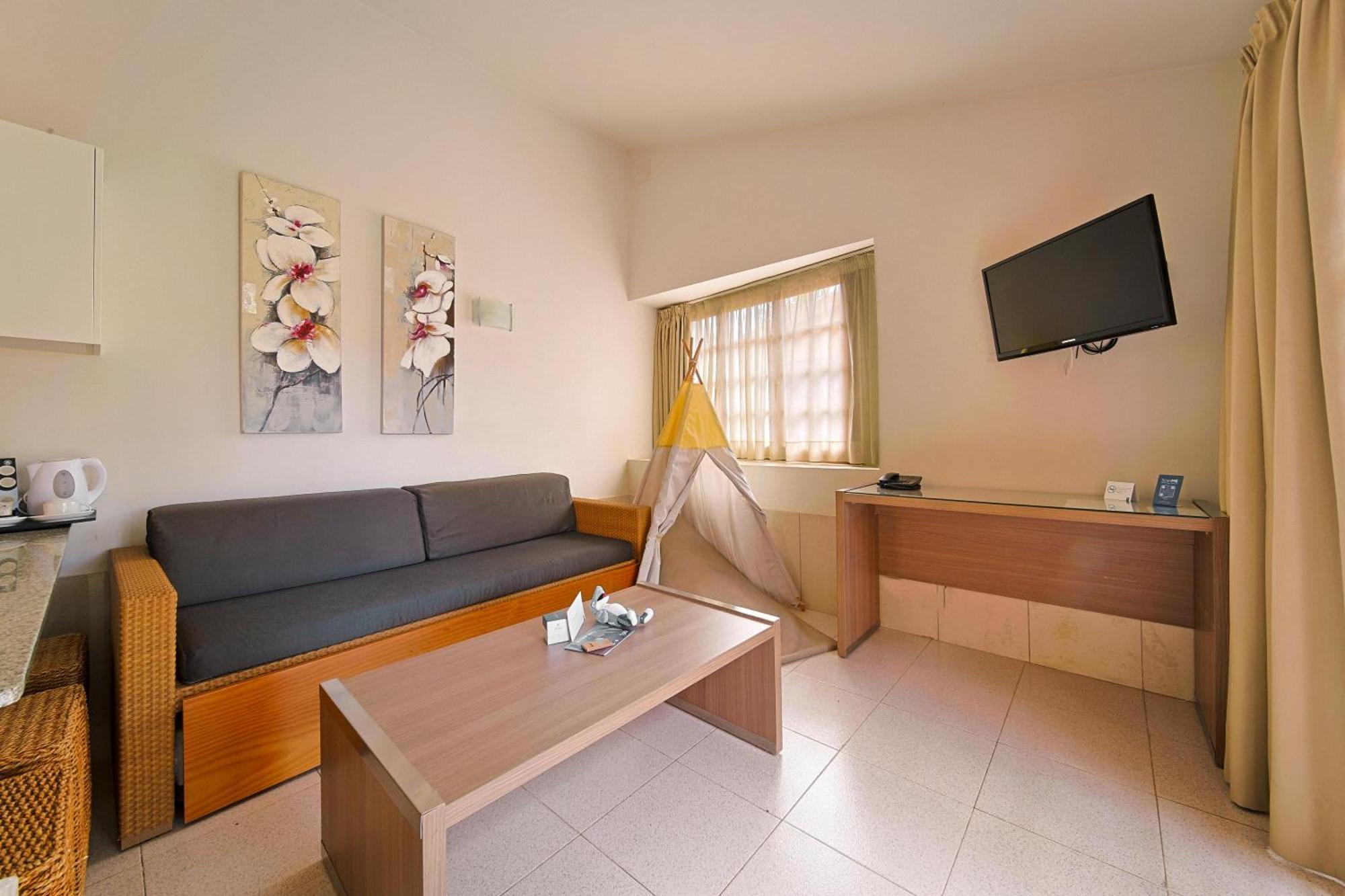 Hotel By Dunas